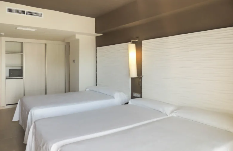 habitacio familiar cesar