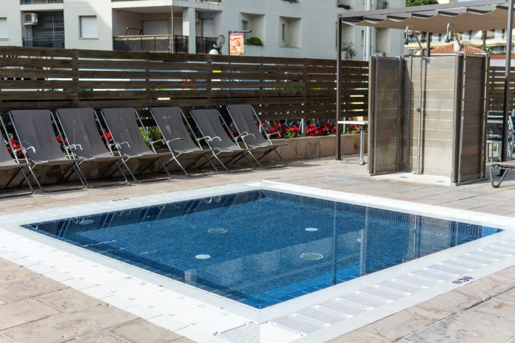 piscine enfants cesar